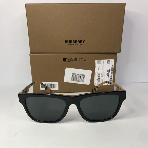 BURBERRY BE4293 380687 square sunglass black on vintage check framegrey lenses. - Picture 12 of 17